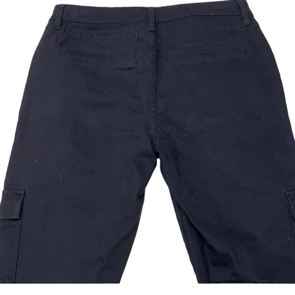 JustFab Cargo Jeans - Picture 6 of 6